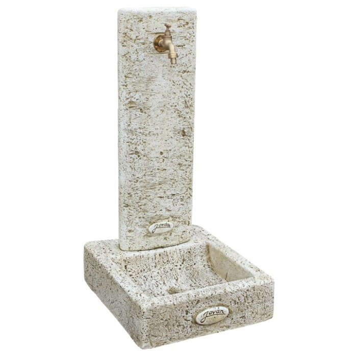 Kamenná studňa VELENCE